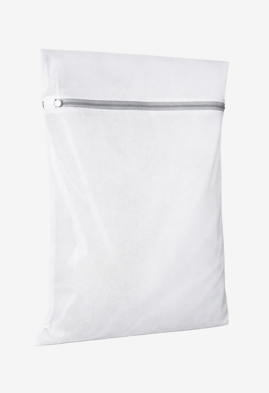 ASORA, White mesh laundry bag with a zipper on a white background